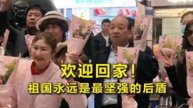 美女的胸18岁以下禁止看